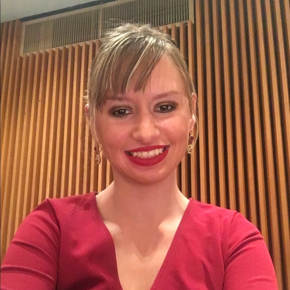 Meet your Posher, Gina